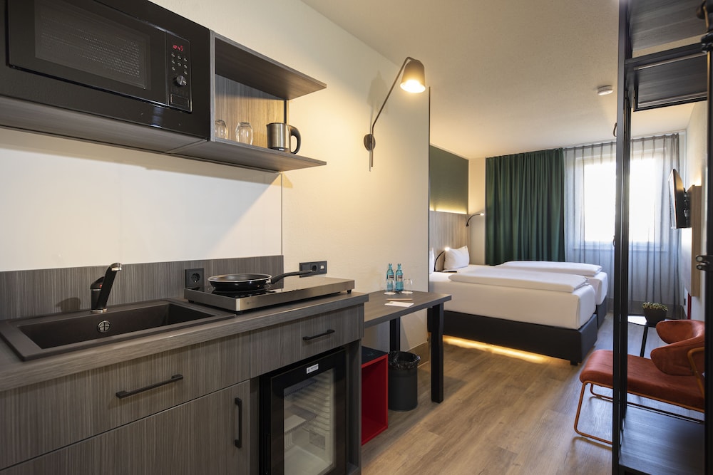 ACHAT Hotel Stuttgart Zuffenhausen 56/80