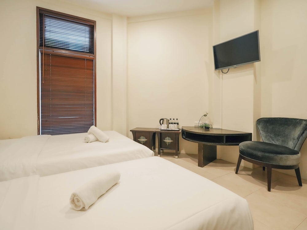 Asphodel Inn Singapore 33/65