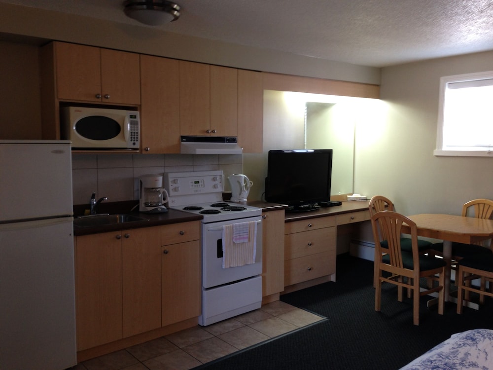 Silver Crest Lodge 28/38