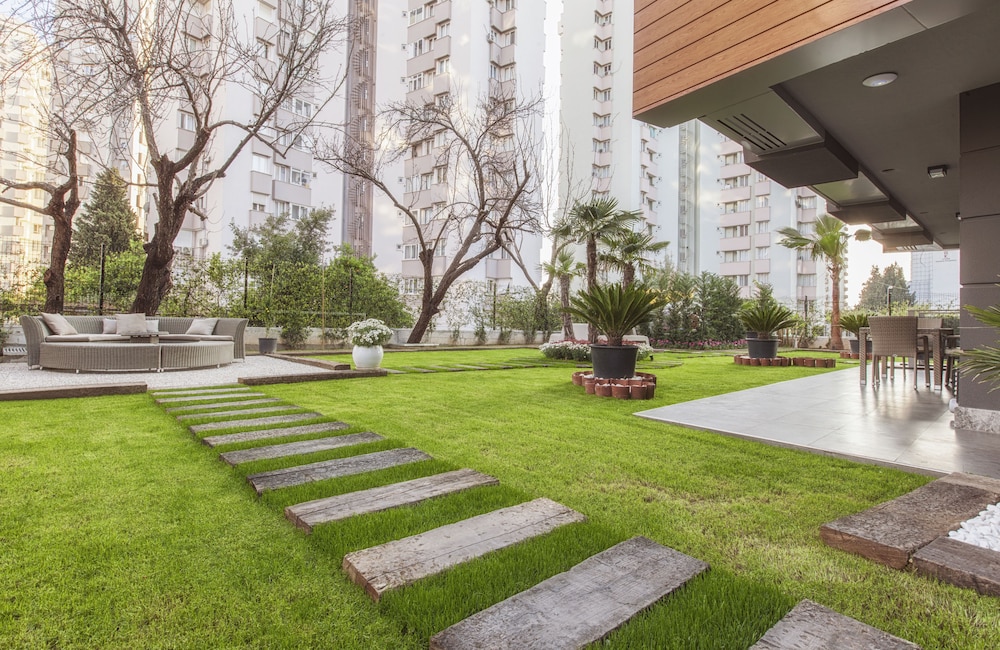 Bmk Suites And Apartments 39/50
