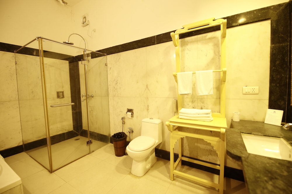 NARAIN NIWAS PALACE 49/49