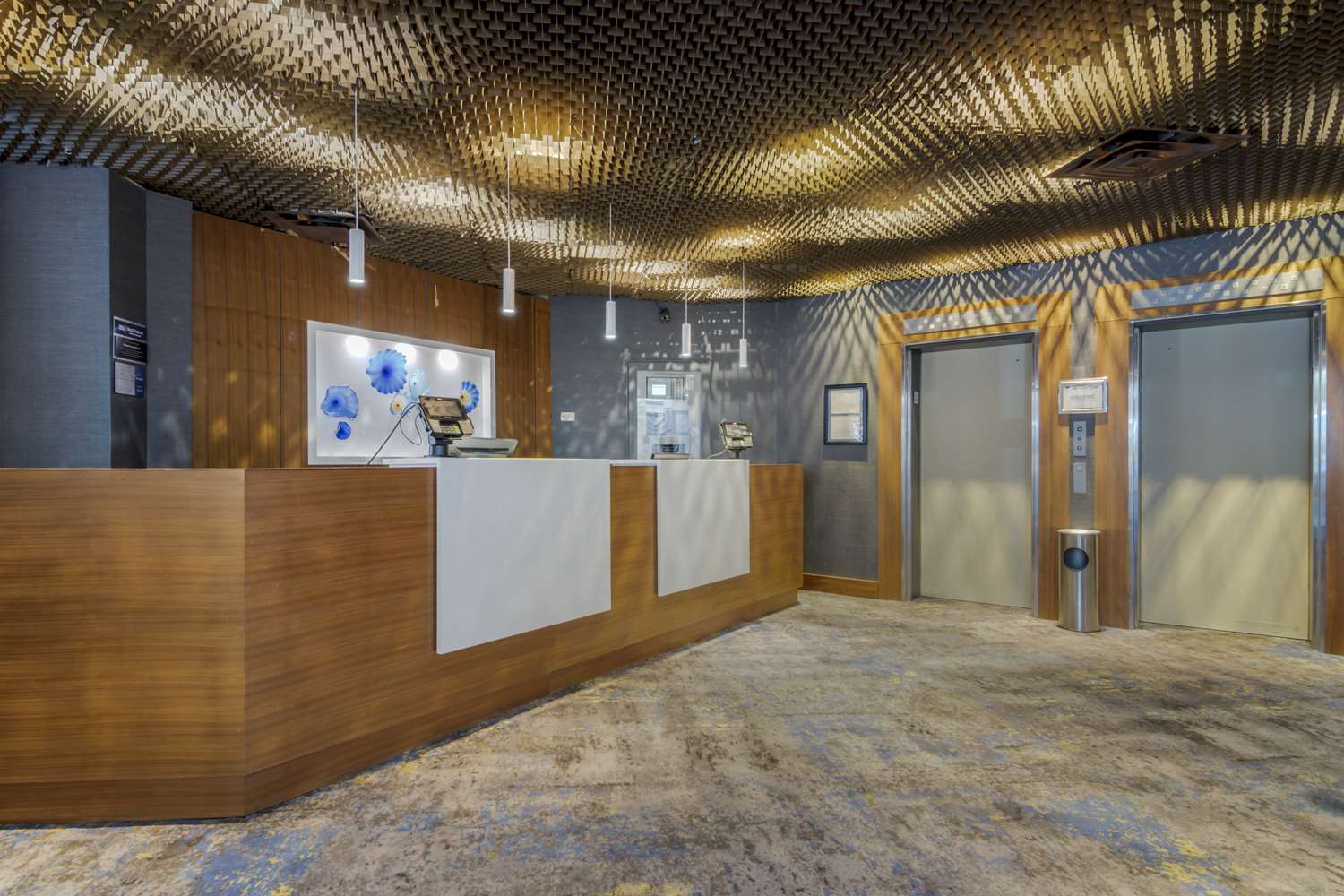 Best Western Premier Chateau Granville Hotel and Suites and Conf. Centre 13/61