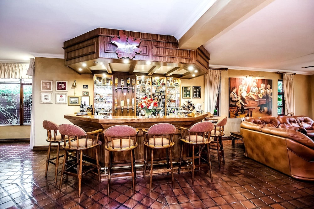 The Woodpecker Inn 50/68