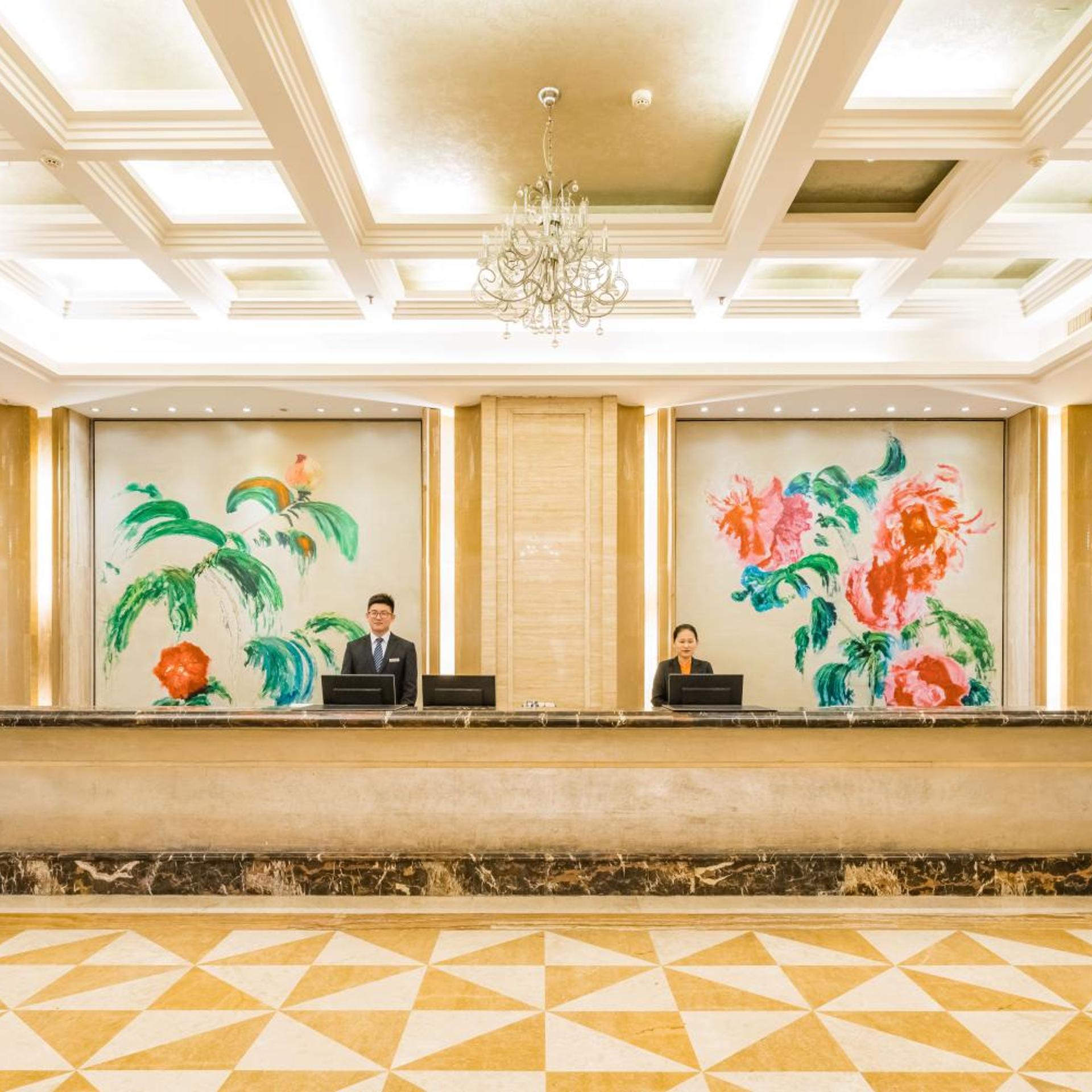 S&N Grand Hotel Chaohu 11/73
