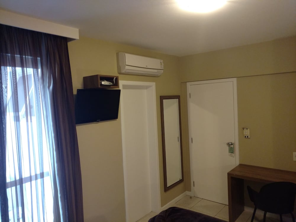 Brisamar Suite Hotel 24/65