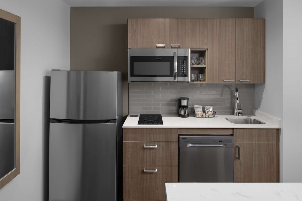 Hyatt House Lansing University Area 44/49