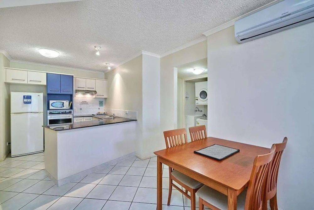 NORTH COVE WATERFRONT SUITES 39/58