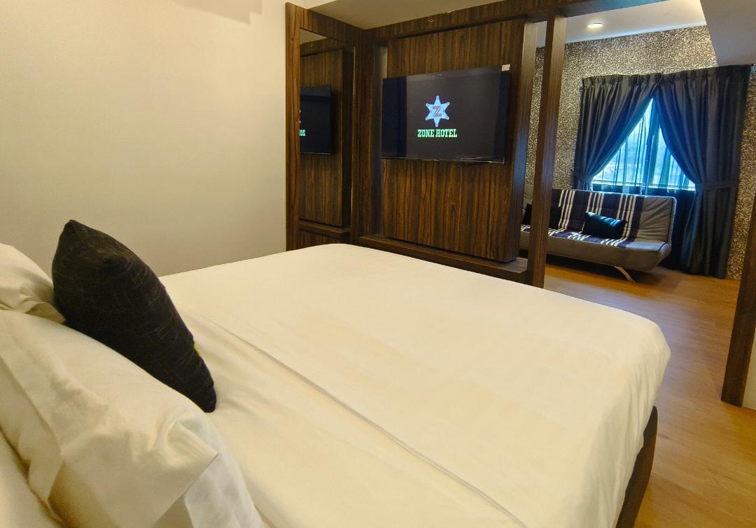 Deluxe, Suite, King Bed