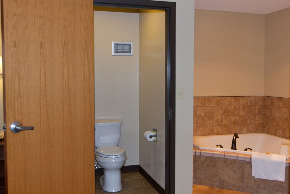 Greenstay Hotel and Suites St James 23/62