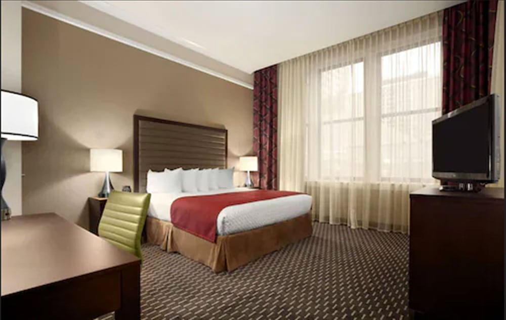 Premium, Suite, King Bed, Sofa