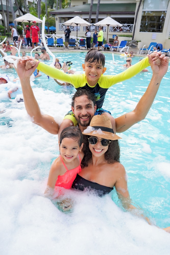 Coral Costa Caribe Beach Resort - All Inclusive 92/101