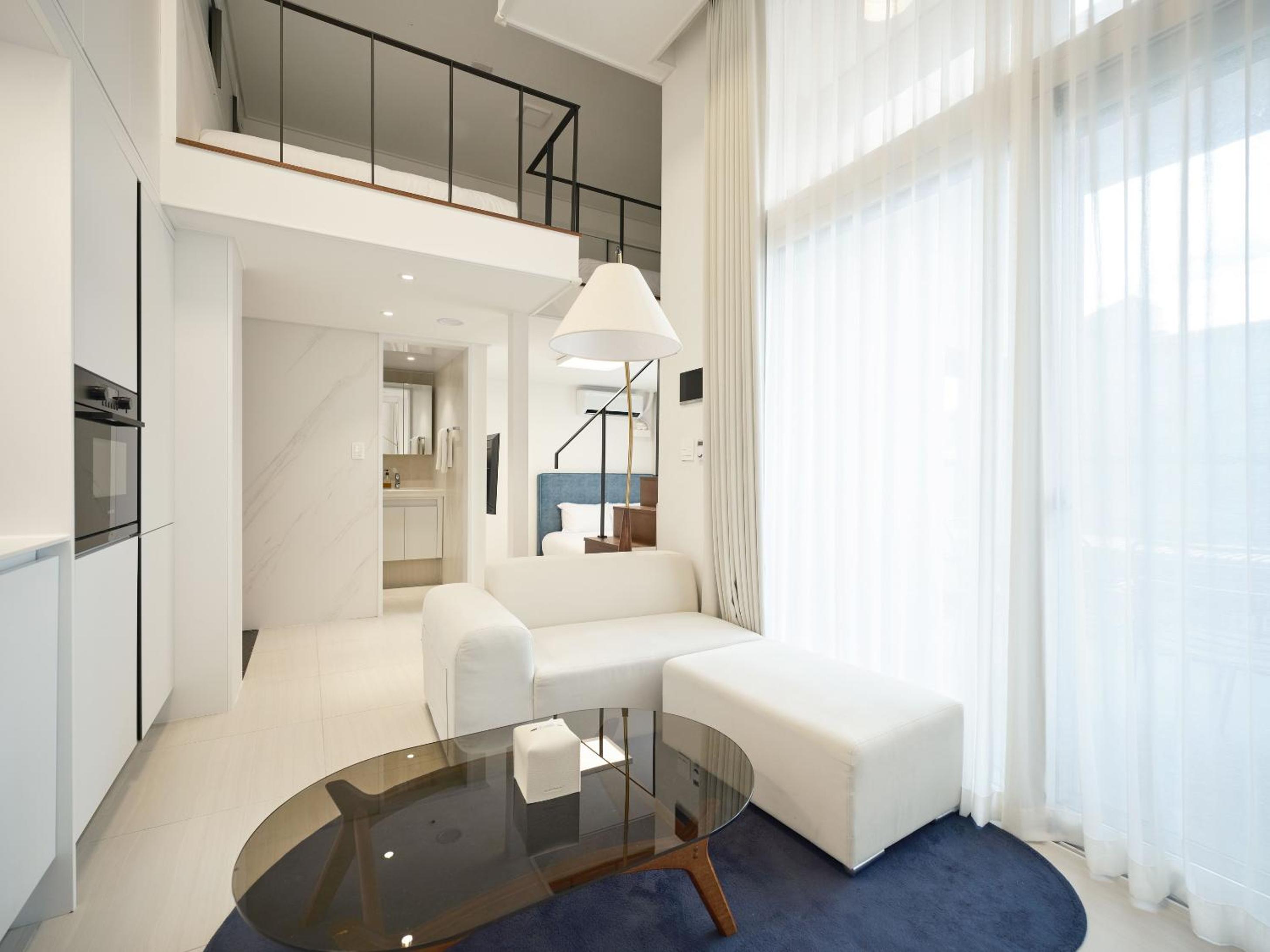 Contemporary Suite