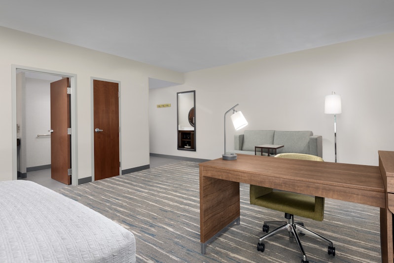 Hampton Inn & Suites Durham University Medical Center 5/18