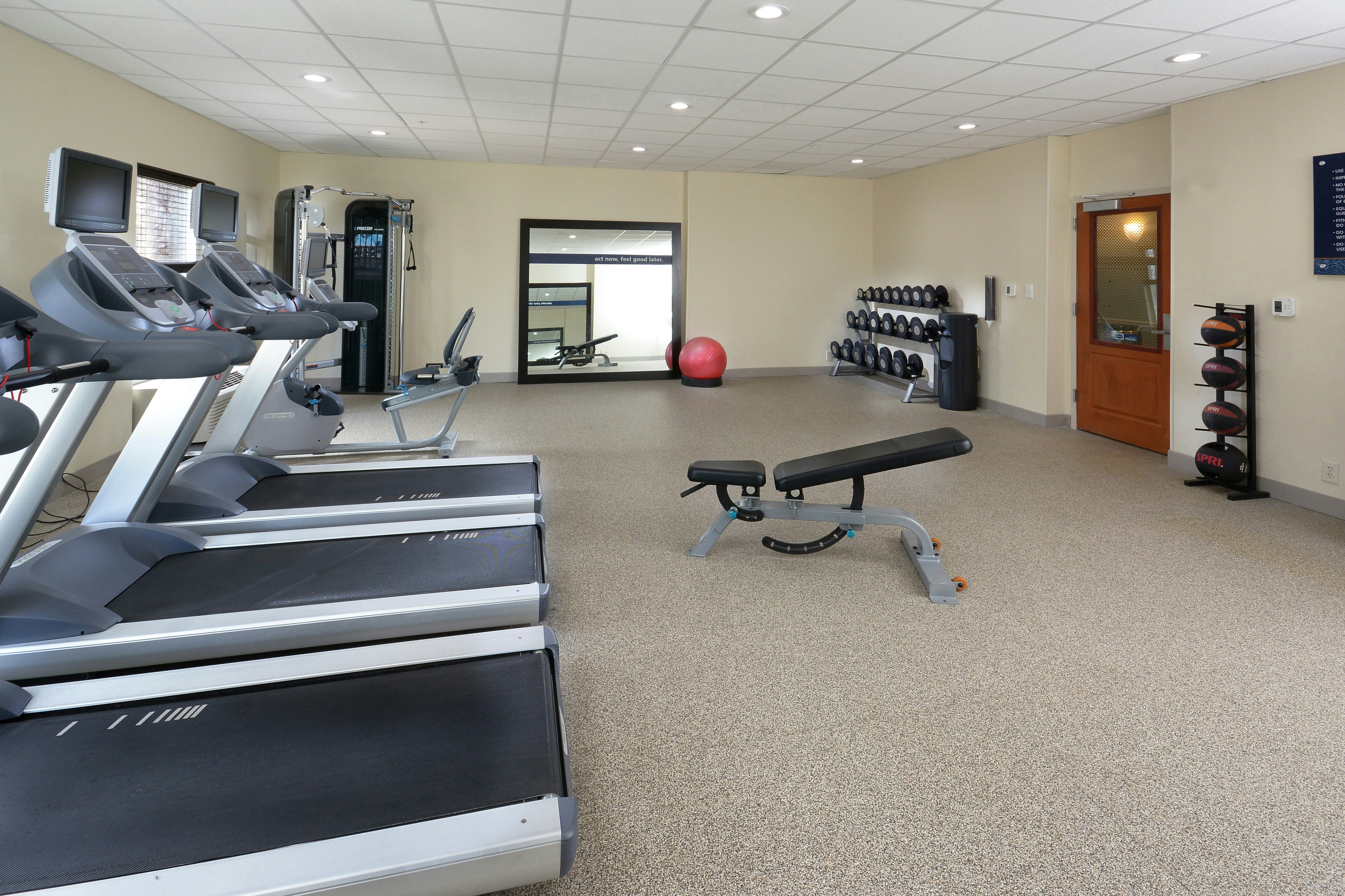 Hampton Inn & Suites Clinton - I-26 14/38