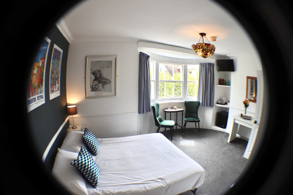 Colson House 13/50