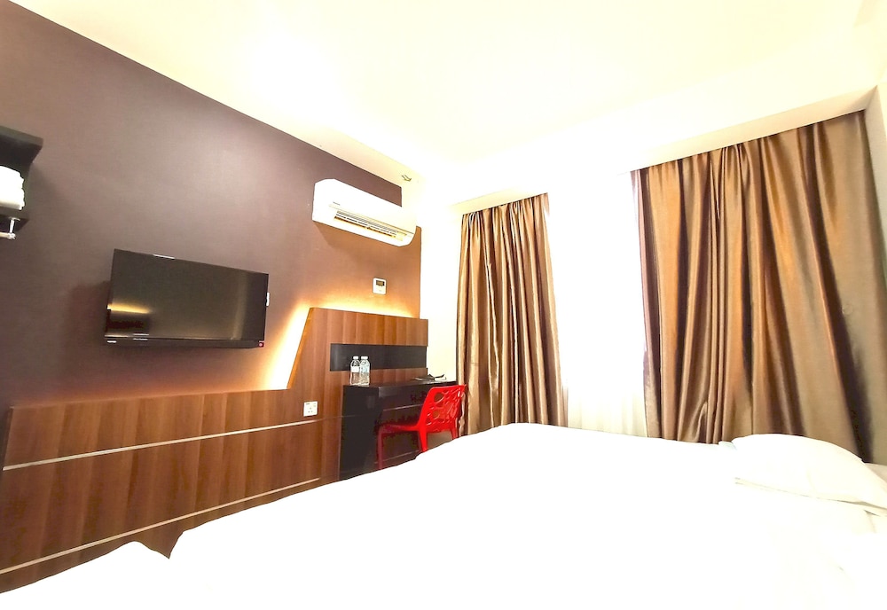 Hotel O Hi Inn 18/45