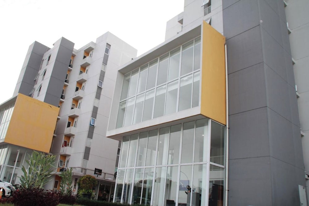 Barata Hotel Near Bandara Soekarno Hatta 3/32