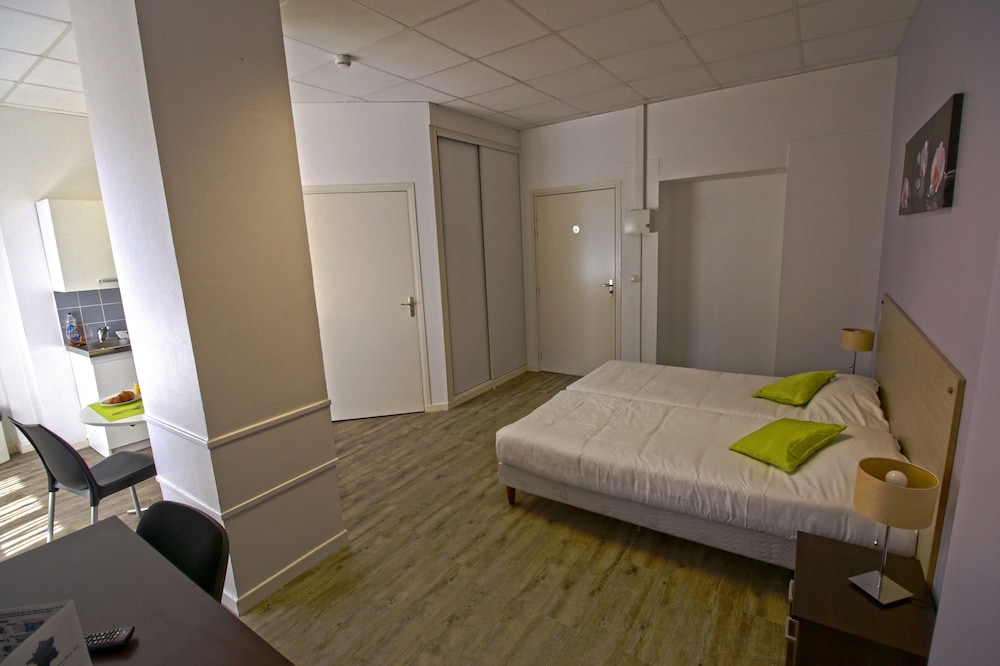 APPART HOTEL MACON LE COURS MOREAU 5/30