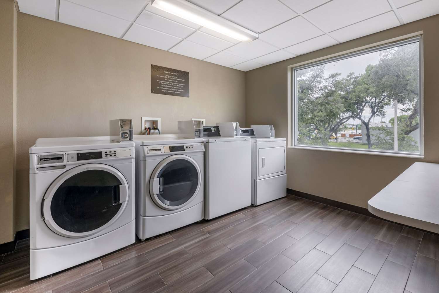 Comfort Suites Fort Lauderdale Airport South & Cruise Port 3/13