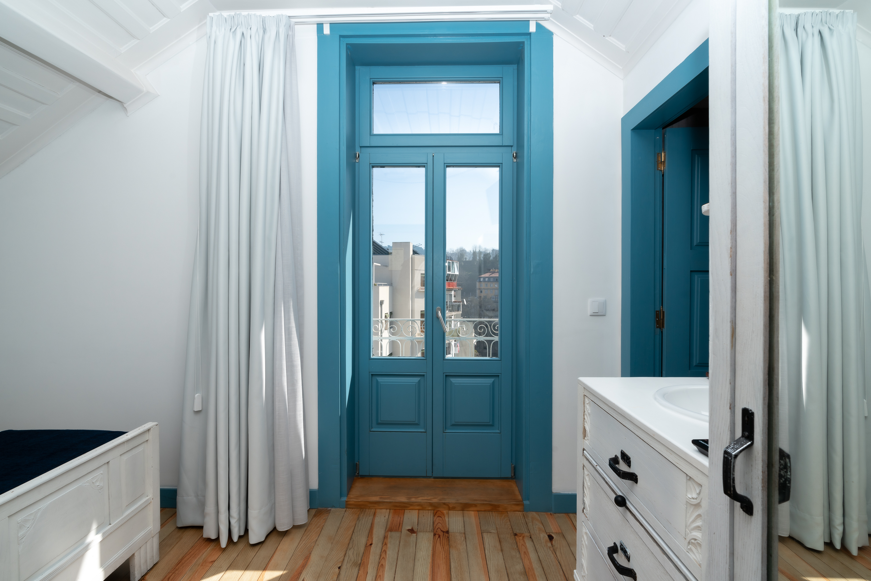 Hostel Des Arts 3/50