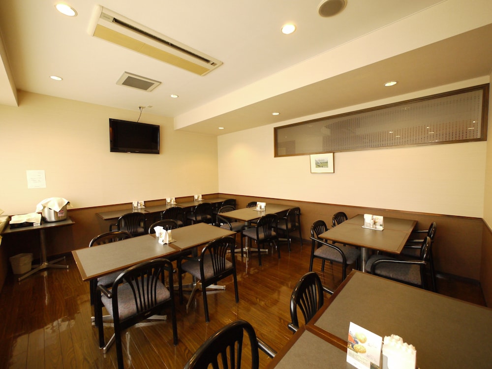 Hotel Route-Inn Court Shinonoi 34/39