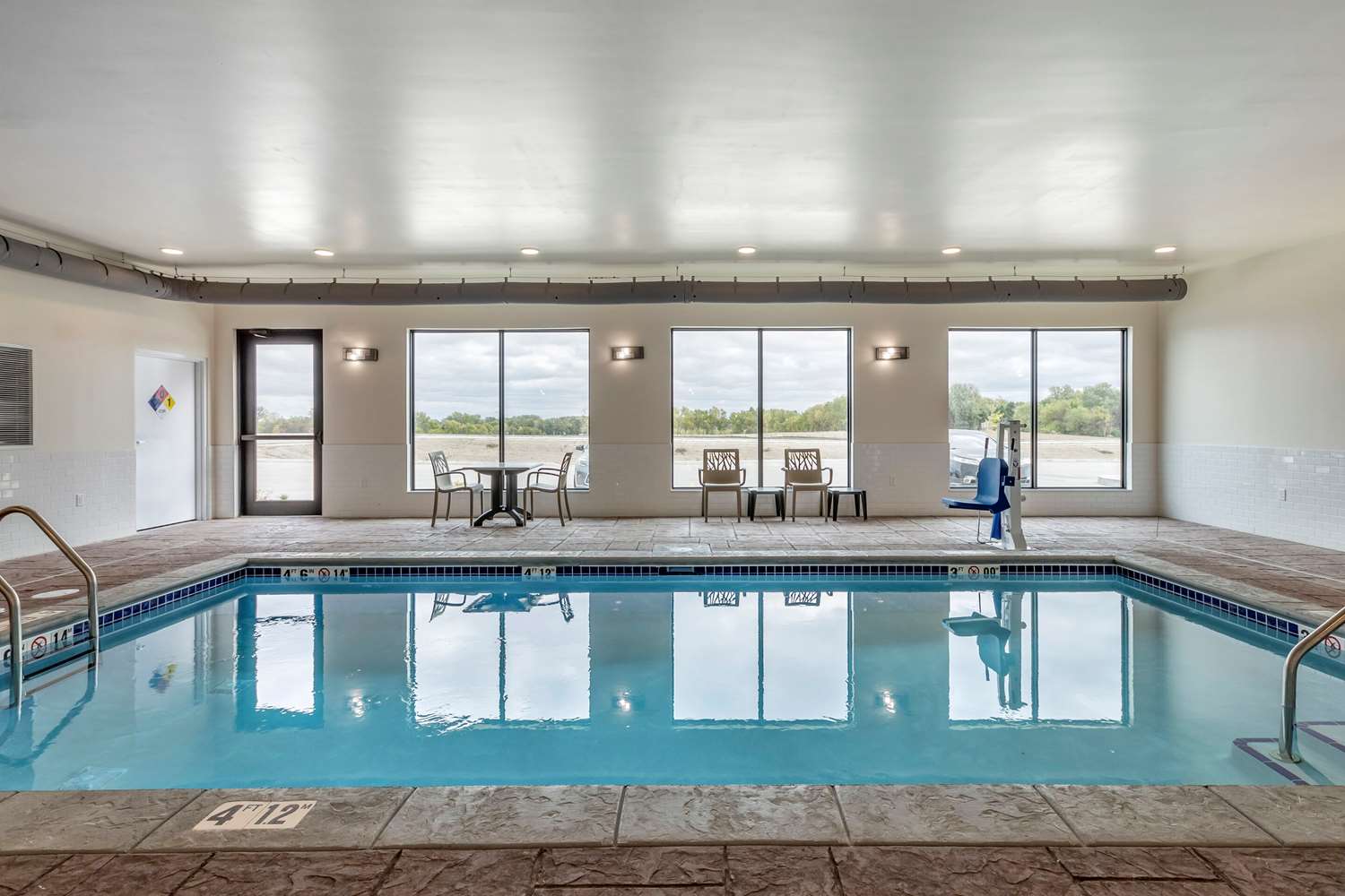 MainStay Suites Waukee-West Des Moines 16/27