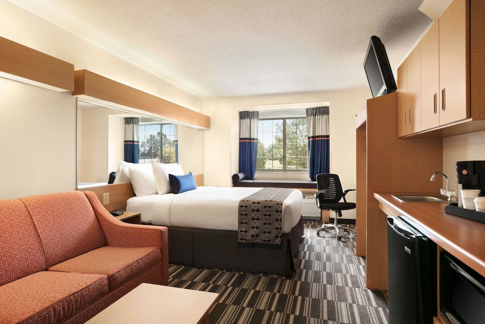 Microtel Inn And Suites By Wyndham Culpeper 16/29