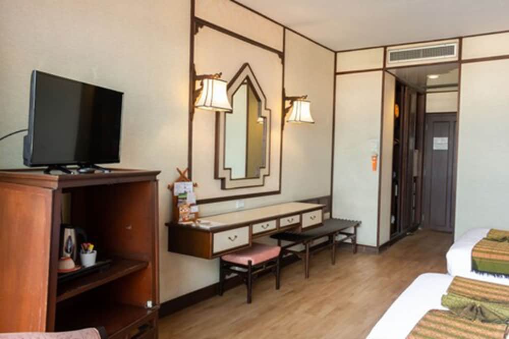 Chiang Mai Orchid Hotel 54/64