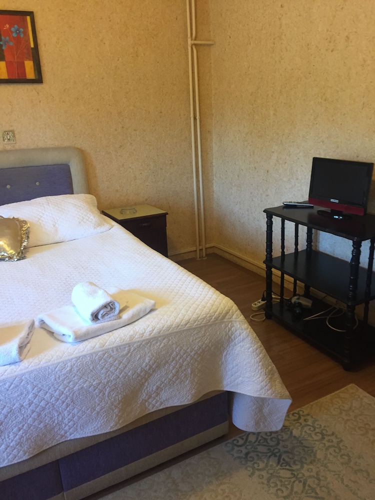 Hotel Ilhan 10/28