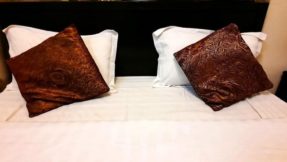 أجنحة ريحان الورود(Rihanat Al Worood Suites Khamis Mushait) 22/34