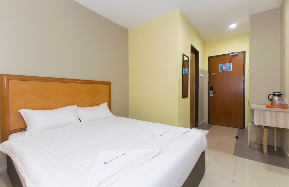 Hotel Raja Bot 14/30
