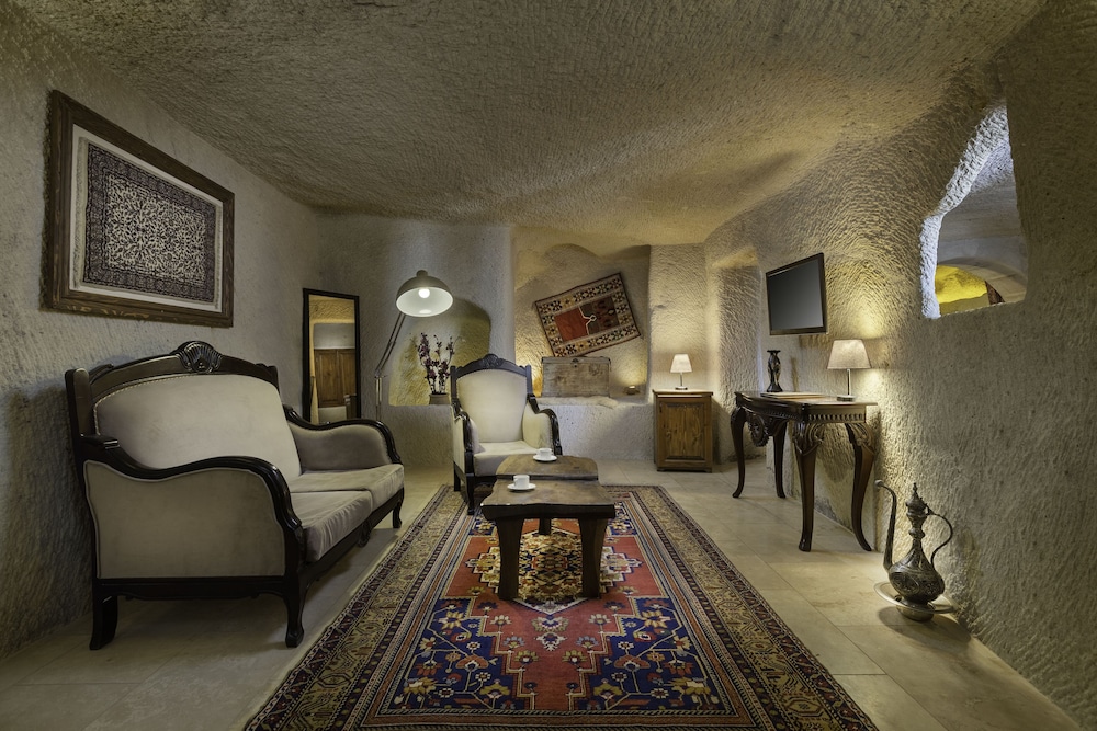 Doors Of Cappadocia 27/50