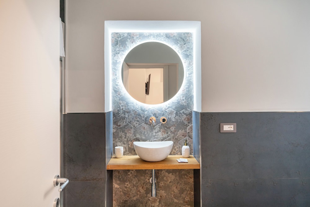 6thLand Rent Rooms La Spezia 45/50