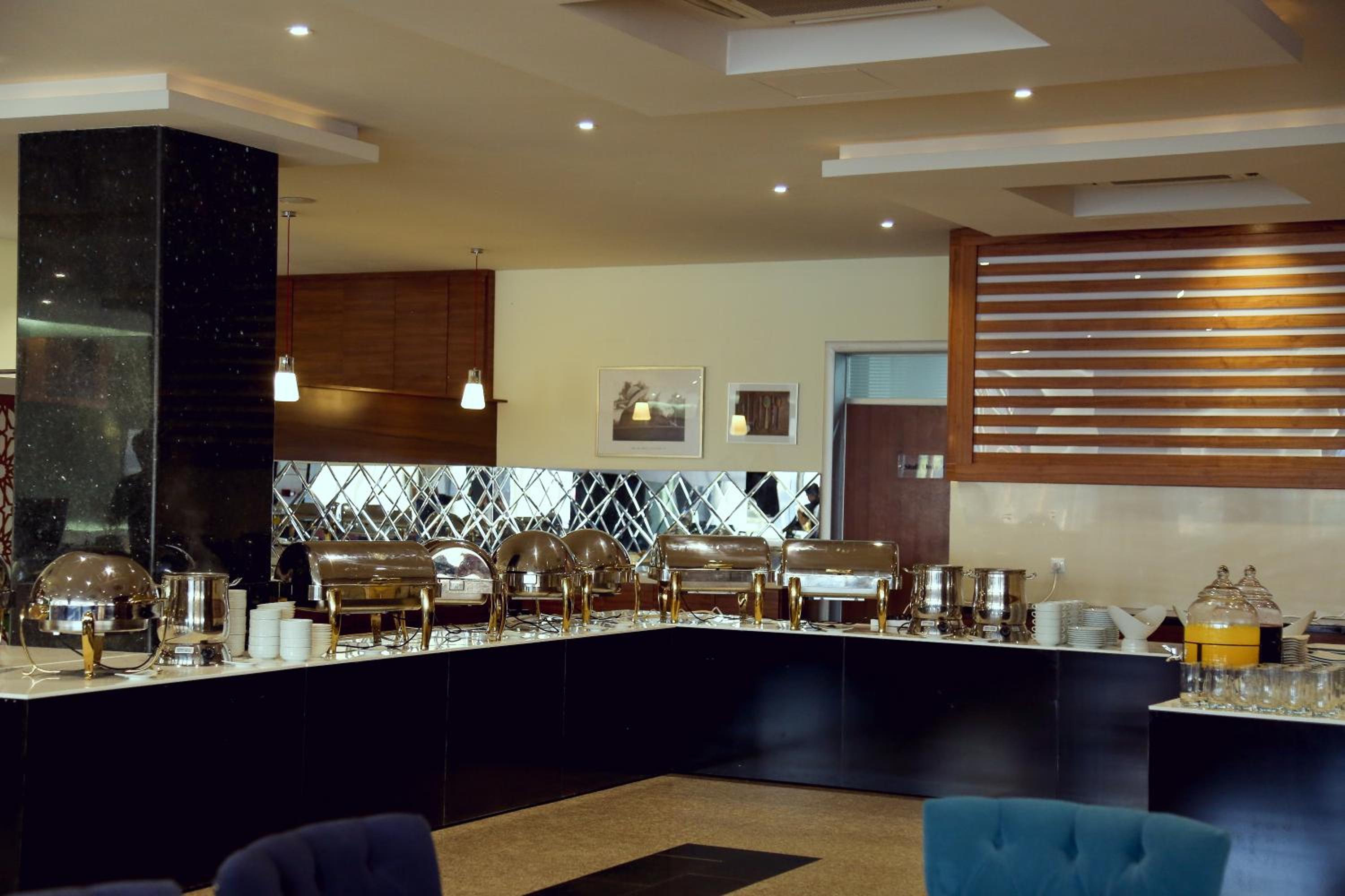 Halwachy Hotel 11/63
