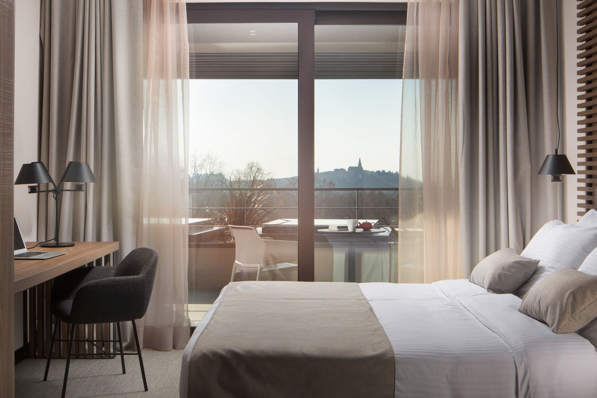 SUPERIOR, SUITE, VILLA