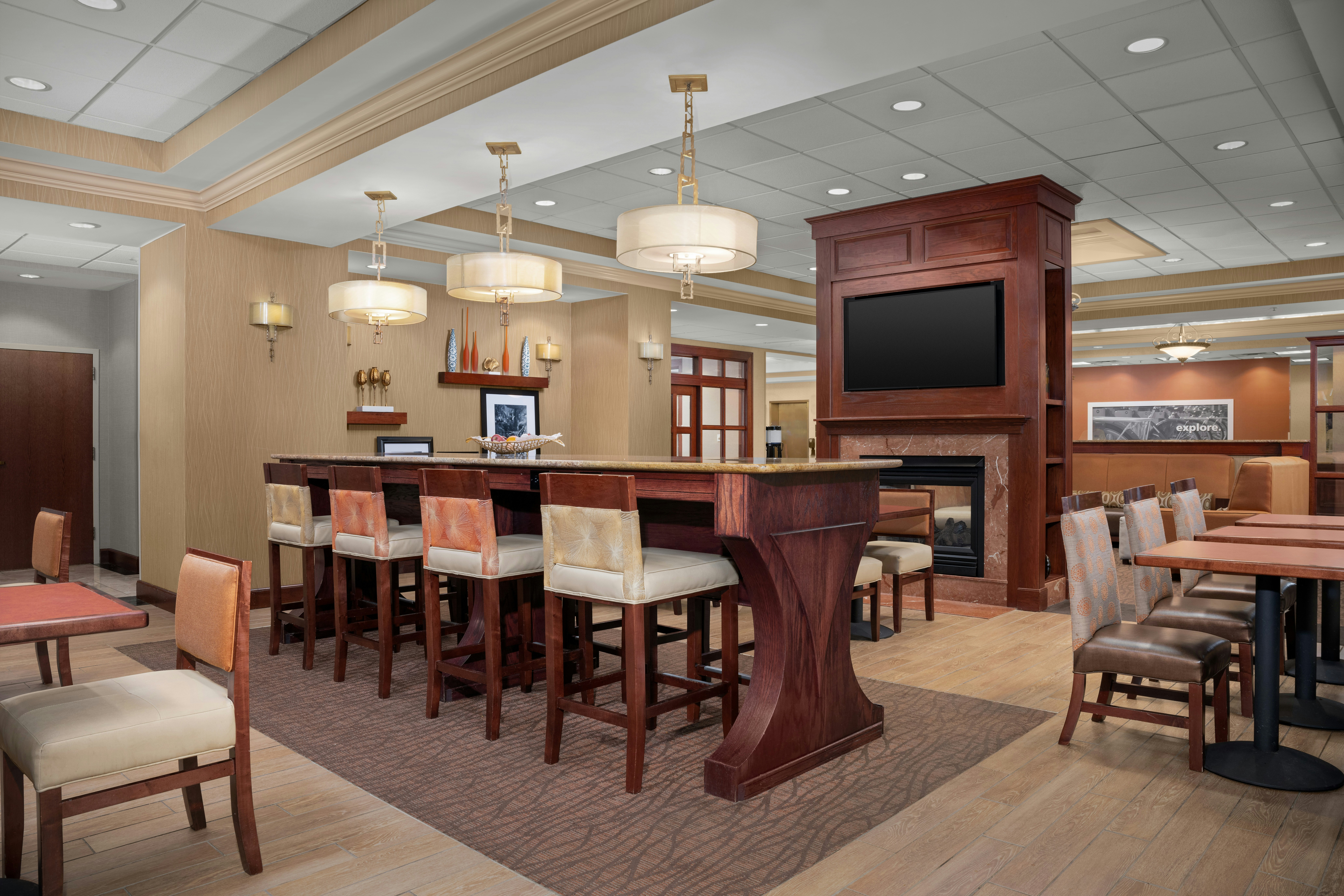 Hampton Inn Easton Pa 25/34