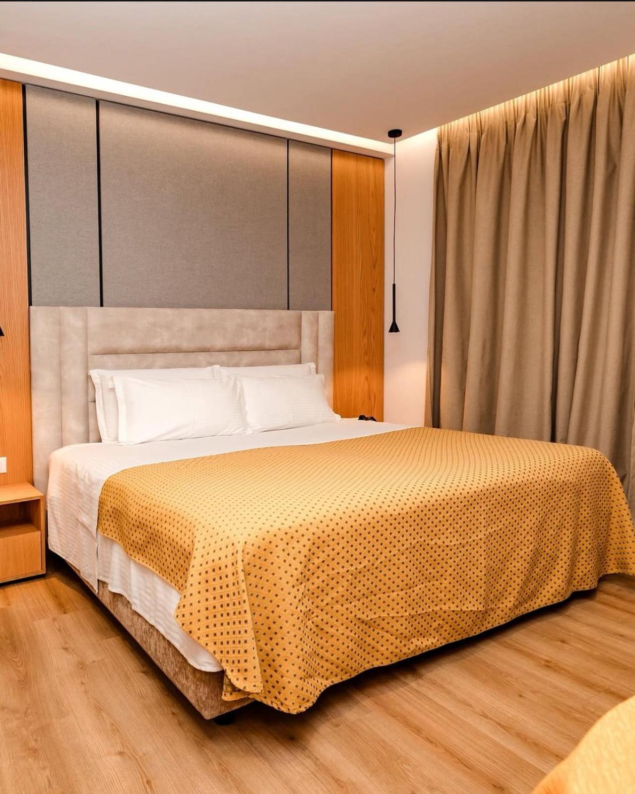 SUPERIOR SINGLE ROOM