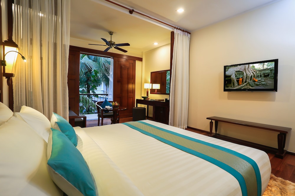 Lotus Blanc Hotel 19/71