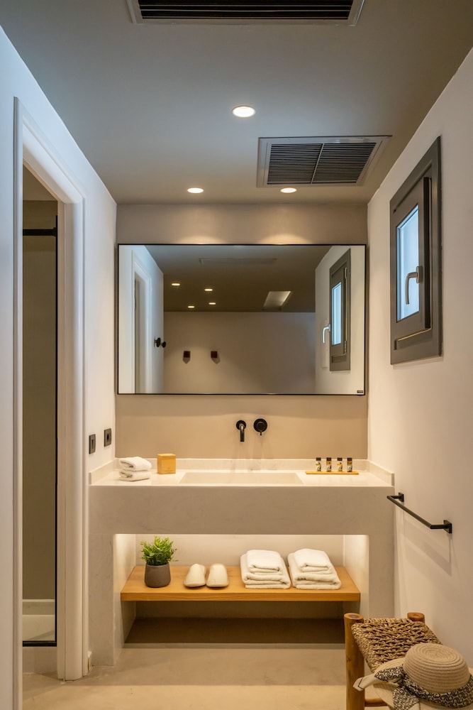 Lemon Suites Santorini 5/50