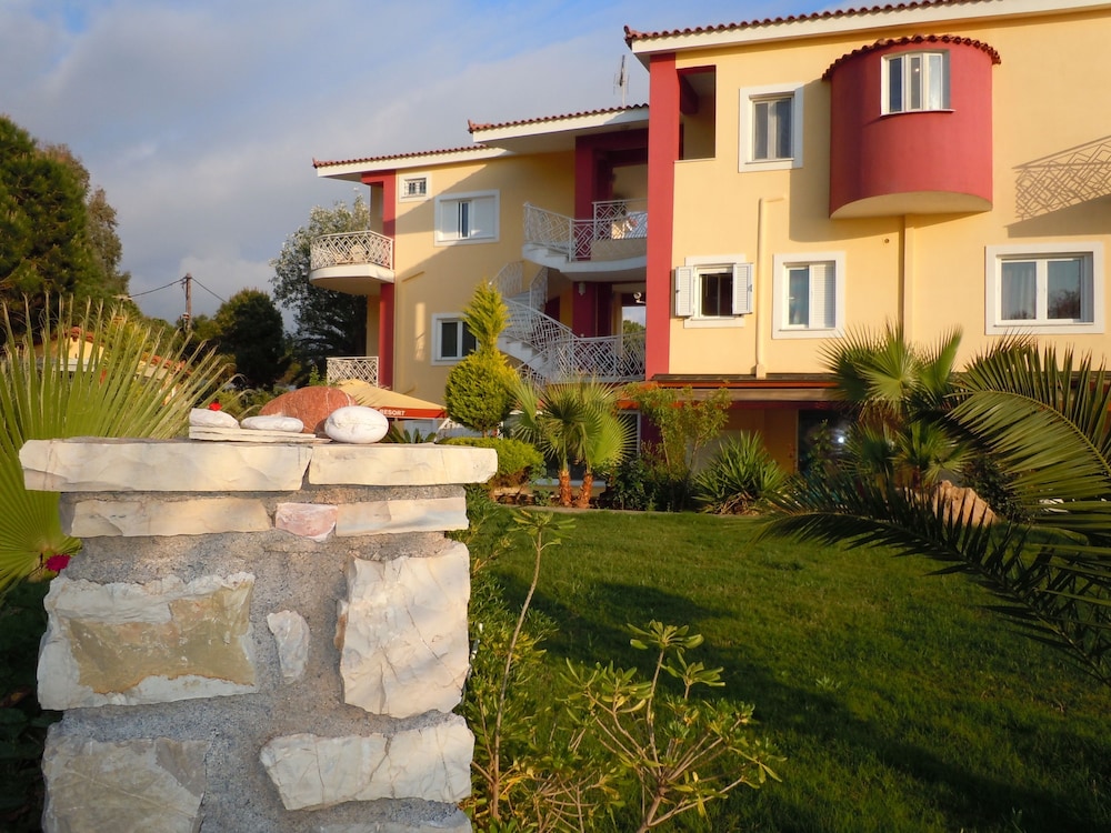 Irida Resort Suites 73/78