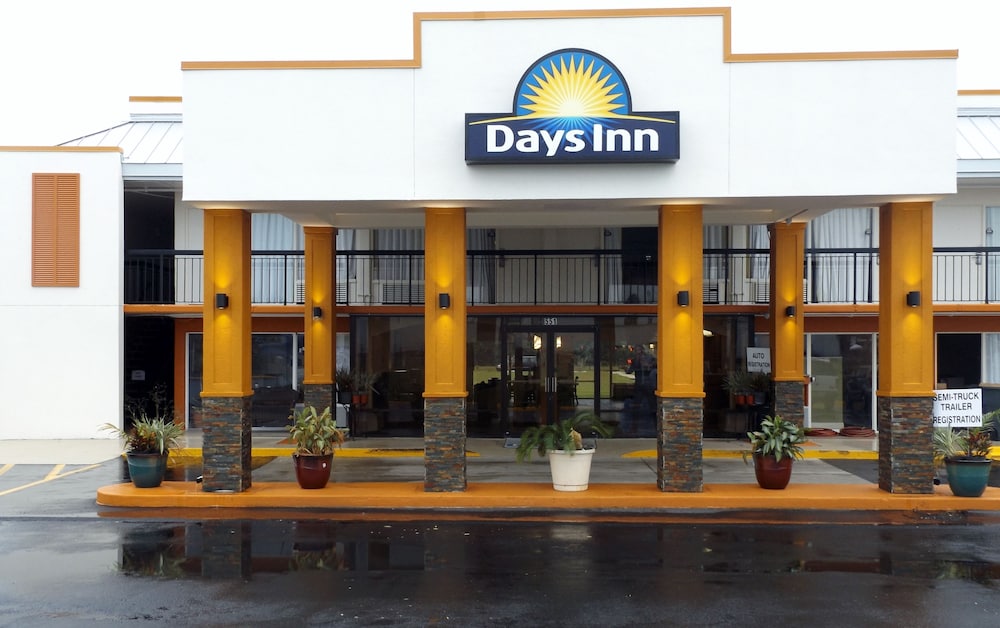 Days Inn by Wyndham Wildwood I-75 1/44