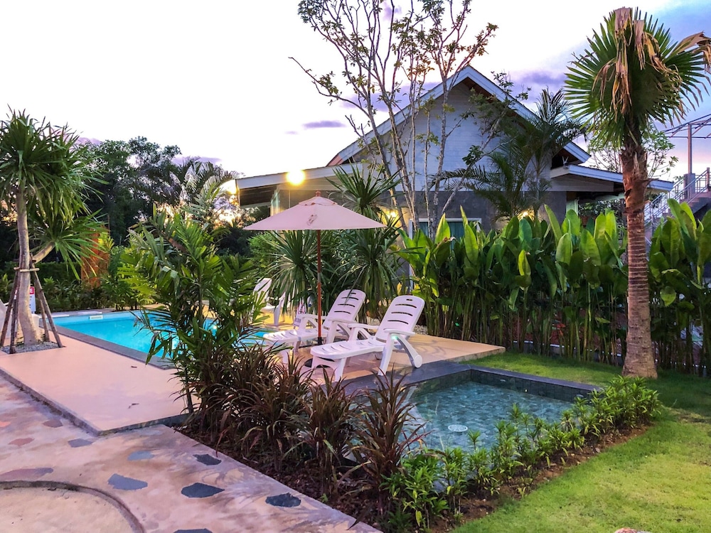 Loftpical Resort 34/49