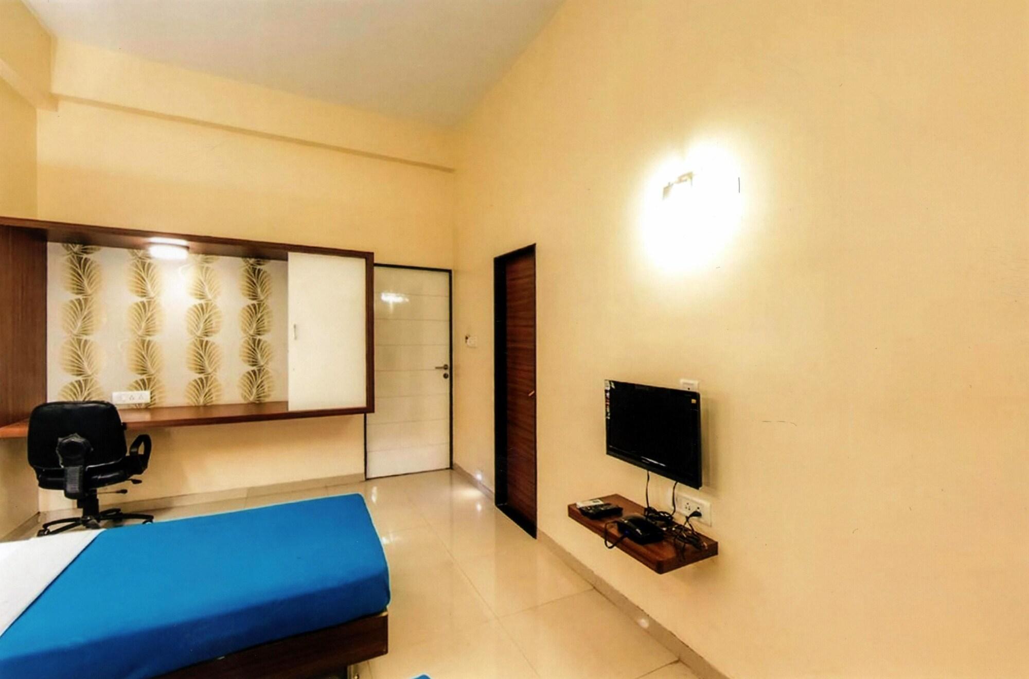 Hotel Darshan Executive 7/16