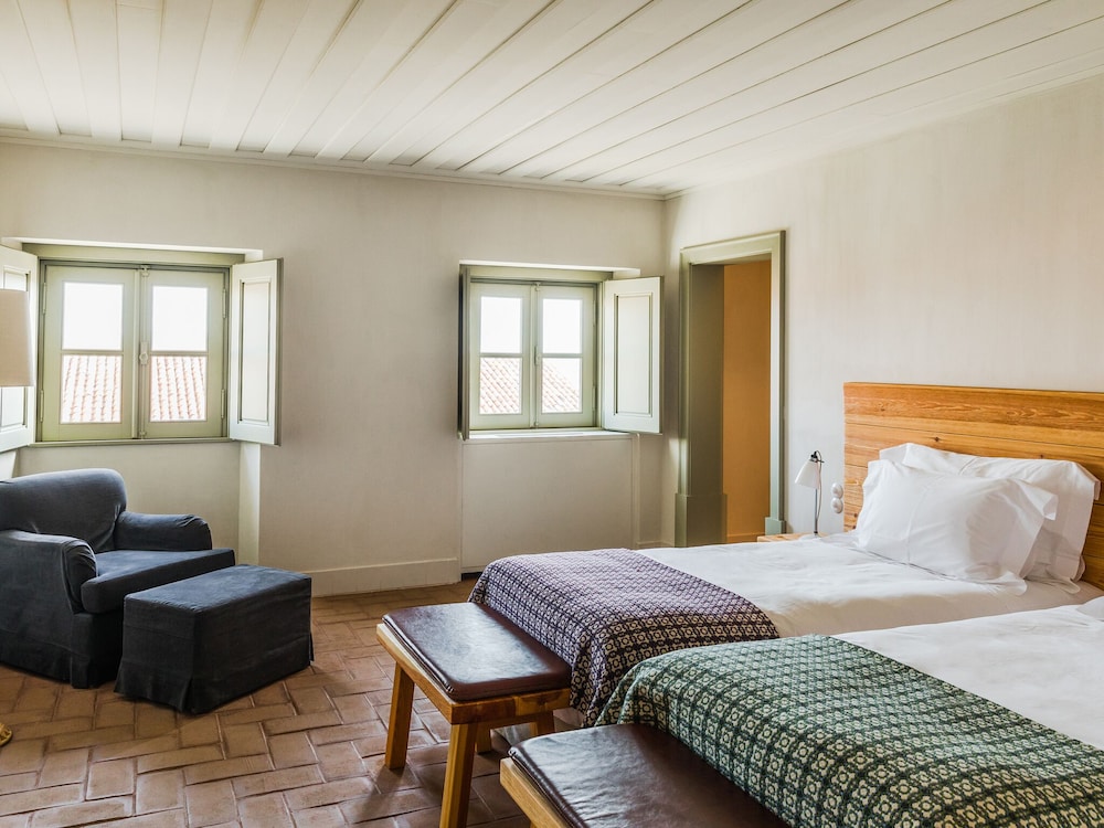 2 Bedrooms, Meadow, Cottage, King Bed