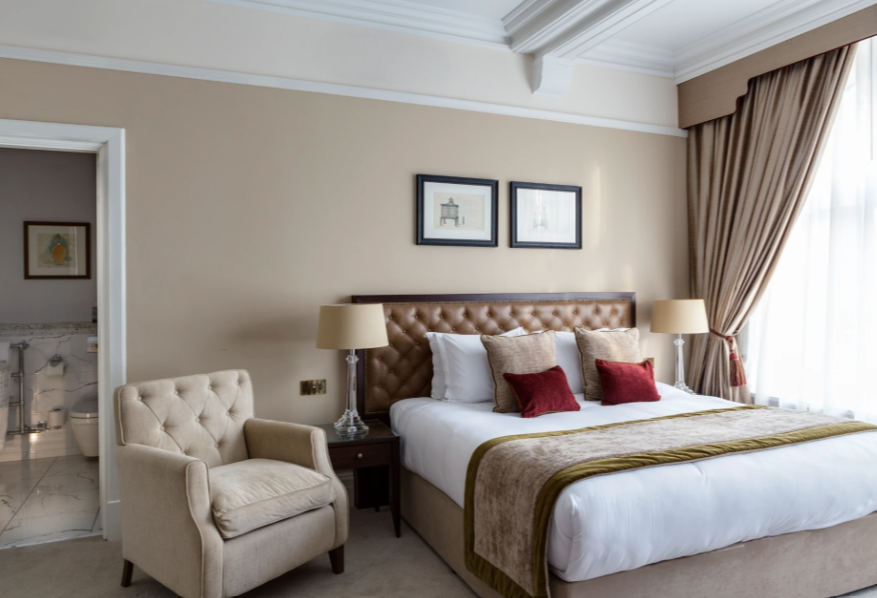 St Pauls Hotel 24/78