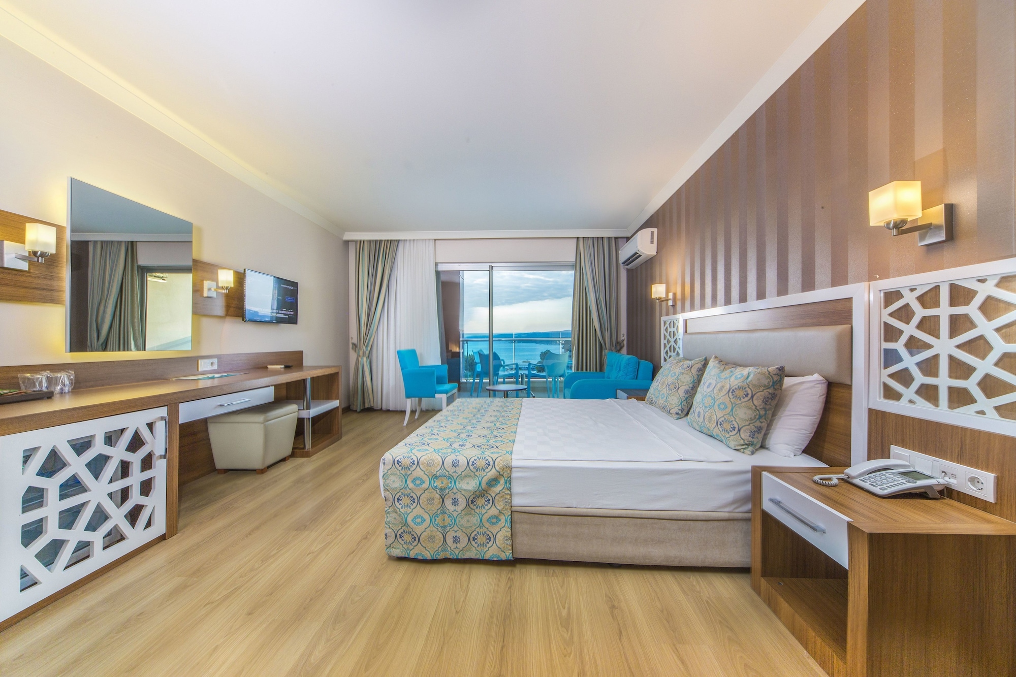 Resort, Family, 2 Double Beds, 3 Beds