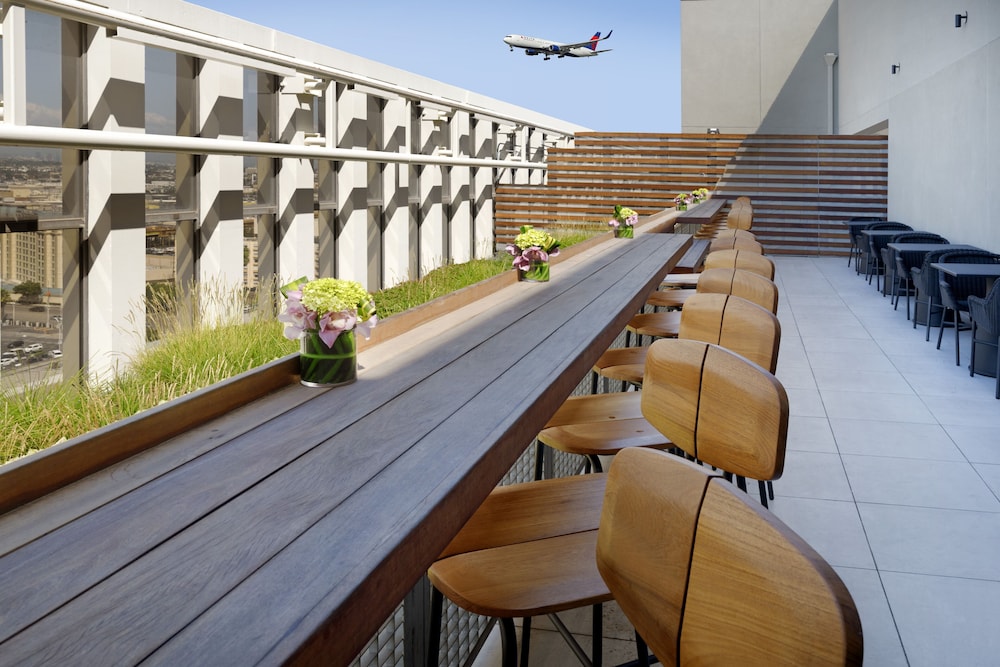 Hyatt Place LAX Century Blvd 26/43