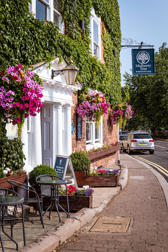The Mount Pleasant Hotel 45/50