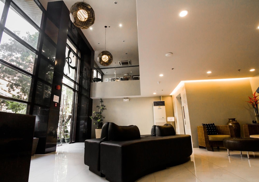 Cebu Hotel Plus 3/55