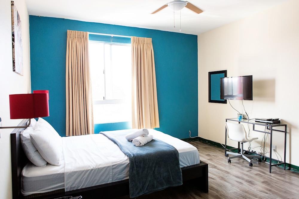 Private, Double Bed, Shared Wing